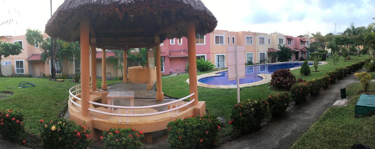 Fraccionamiento Flamingos Hotel Ixtapa  Kültér fotó